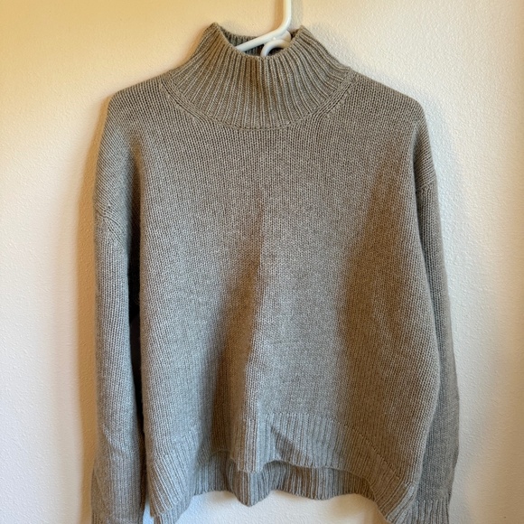 THE CASHMERE CARMEL SWEATER - Picture 2 of 5